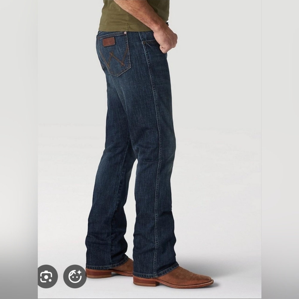 Wrangler Relaxed Fit Men's Denim Jeans